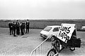 1979 Vliegbasis Soesterberg. Tegen secretaris-generaal Luns van de NATO