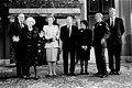 1997 Paleis op de Dam. Genoeg, zegt Prinses Juliana tegen de fotografen. Jacques Delors, EEG-voorzitter, en de anderen zijn verbaasd