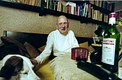 2001 Wassenaar Jonkheer van der Goes van Naters, 101 jaar oud, ex-fractievoorzitter van de PvdA. Gelukkig staat De rode Loper, het boek dat ik maakte met Taco Anema, in de boekenkast,. 