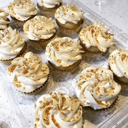 Gold mini cupcakes