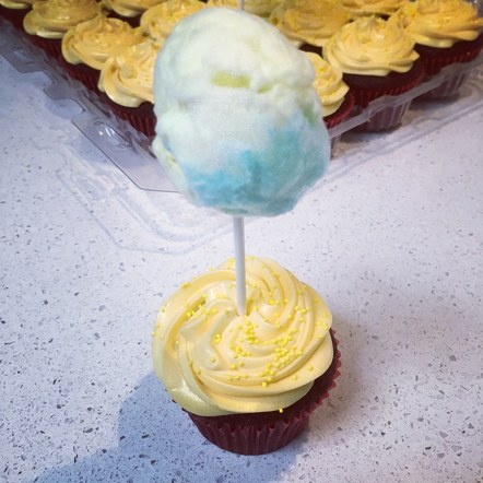 Carnival cotton candy cupcakes 