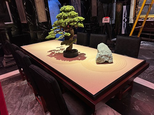 Zen garden table