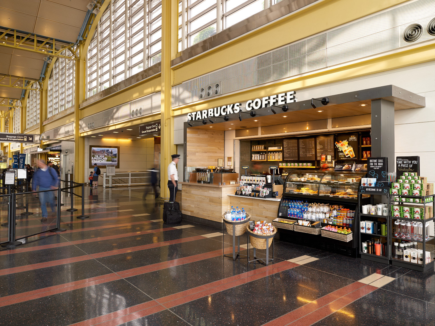 Ronald Reagan Washington National Airport (DCA) B63 - Starbucks ...