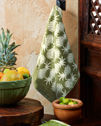Pineapples Tossed Hand Towel