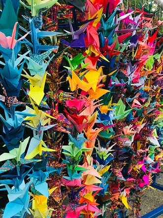 1,000 Paper Cranes, Sent to Hiroshima
