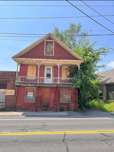 Auction, Claremont, NH