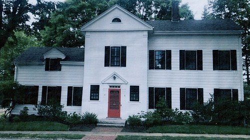 Historic home before entry garden redesign